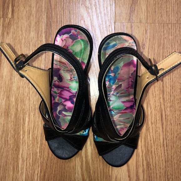 Black Leather Women’s Heels size 6 - Picture 2 of 4